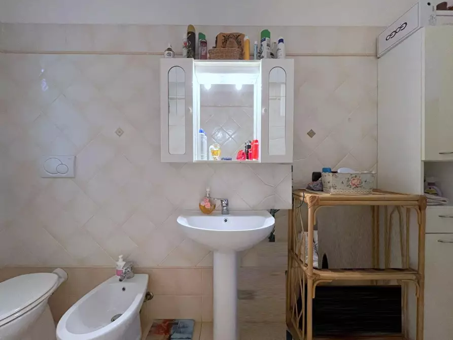 Immagine 12 di Villetta a schiera in vendita  a Camaiore