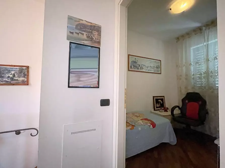 Immagine 33 di Villetta a schiera in vendita  a Camaiore