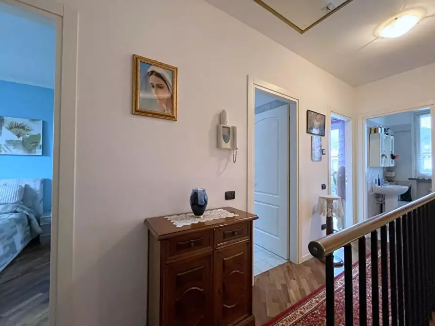 Immagine 26 di Villetta a schiera in vendita  a Camaiore