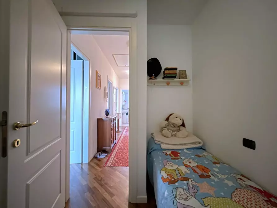 Immagine 36 di Villetta a schiera in vendita  a Camaiore