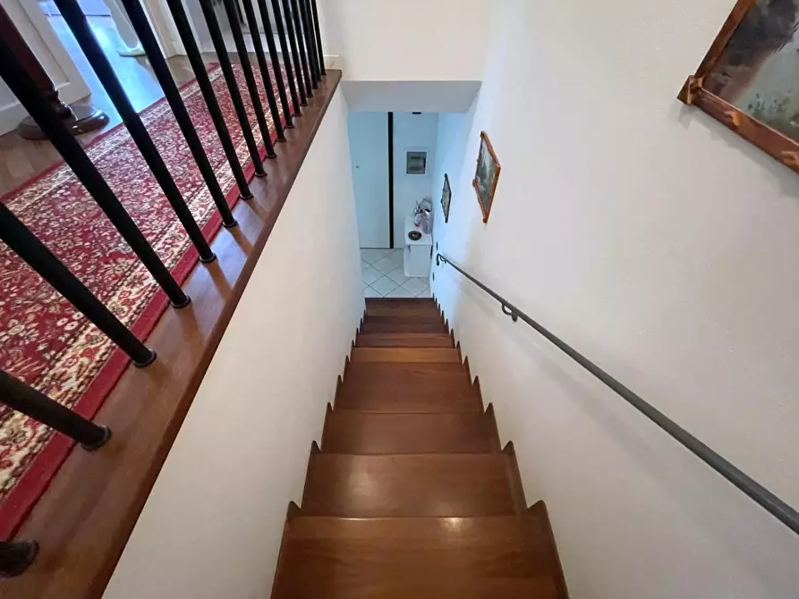 Immagine 55 di Villetta a schiera in vendita  a Camaiore