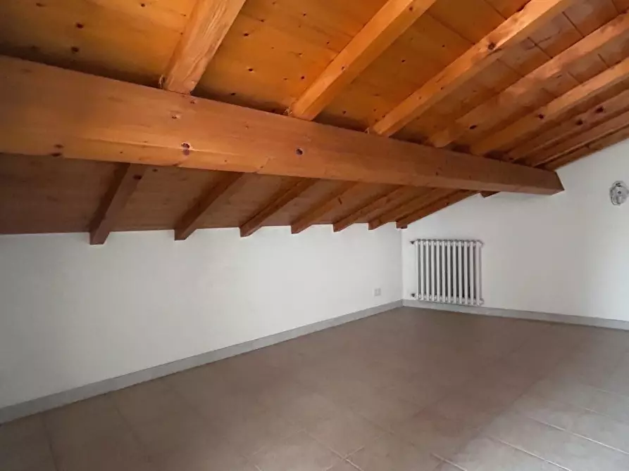 Immagine 35 di Villa in vendita  a Livorno