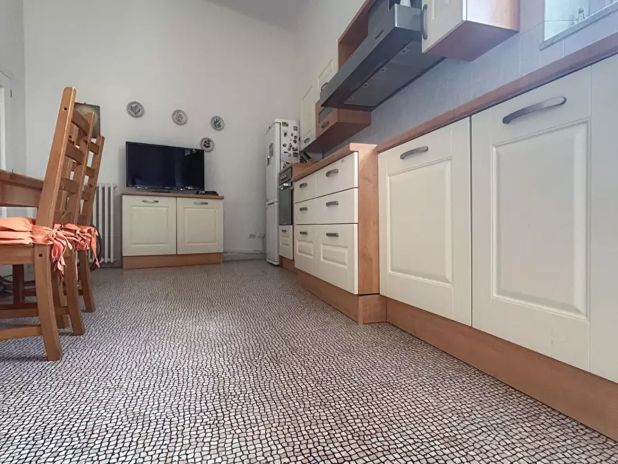 Immagine 8 di Villa in vendita  a Livorno