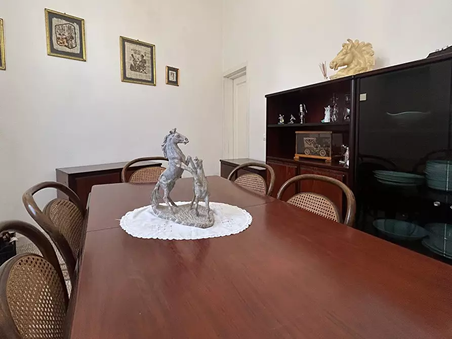 Immagine 14 di Villa in vendita  a Livorno