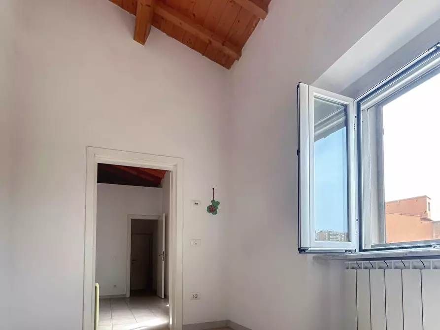 Immagine 29 di Villa in vendita  a Livorno