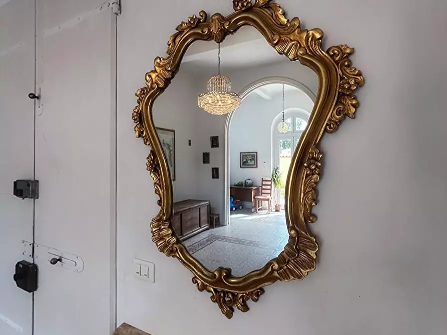 Immagine 7 di Villa in vendita  a Livorno