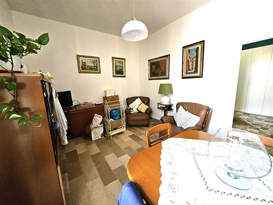 Immagine 5 di Appartamento in vendita  a Massa