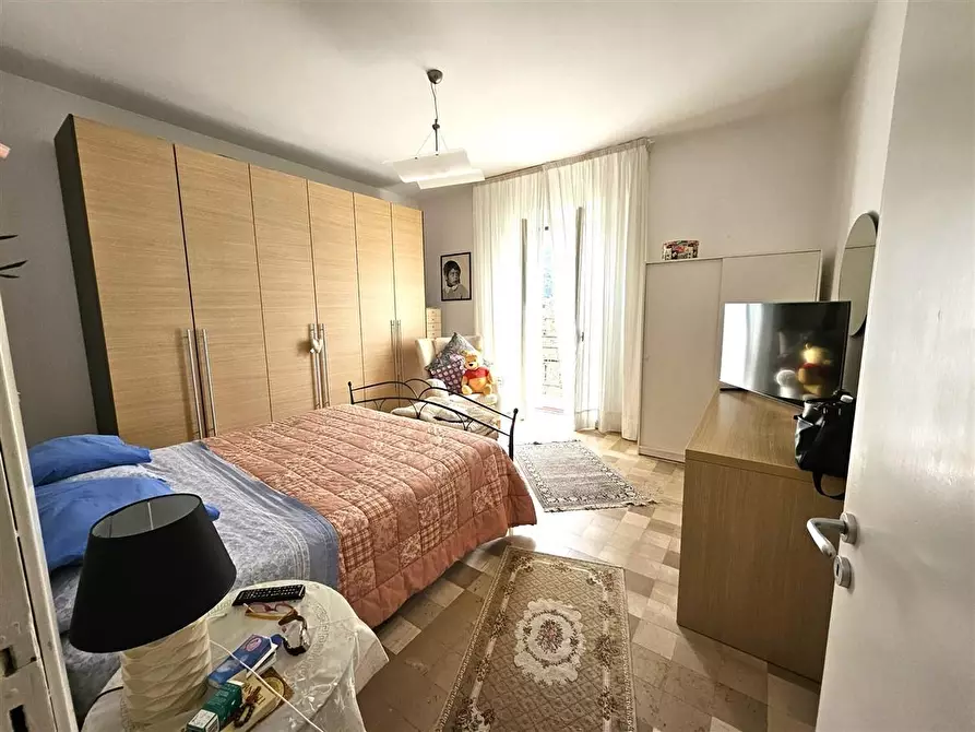 Immagine 12 di Appartamento in vendita  a Massa