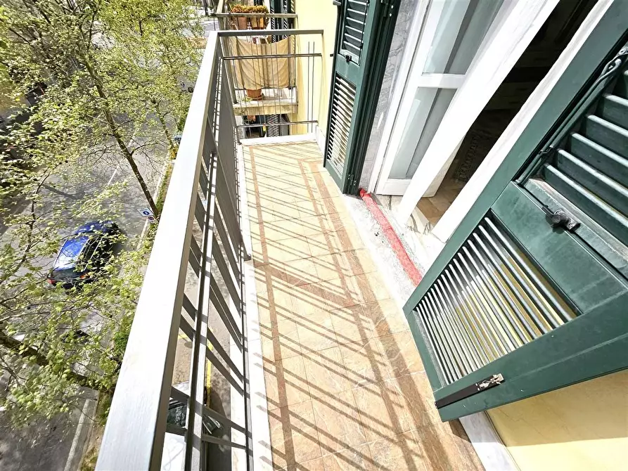 Immagine 16 di Appartamento in vendita  a Massa