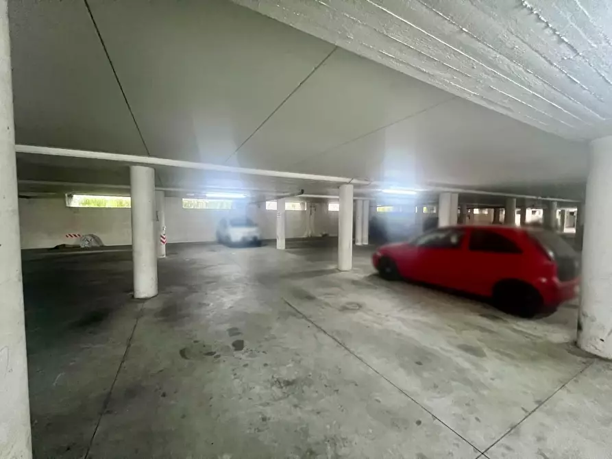 Immagine 12 di Appartamento in vendita  a Capannori