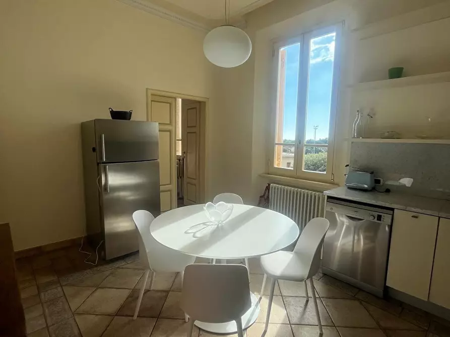 Immagine 3 di Appartamento in affitto  a Pietrasanta