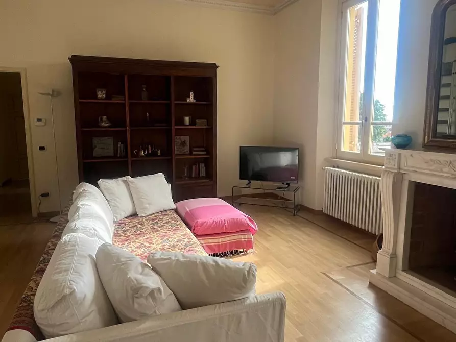 Immagine 8 di Appartamento in affitto  a Pietrasanta