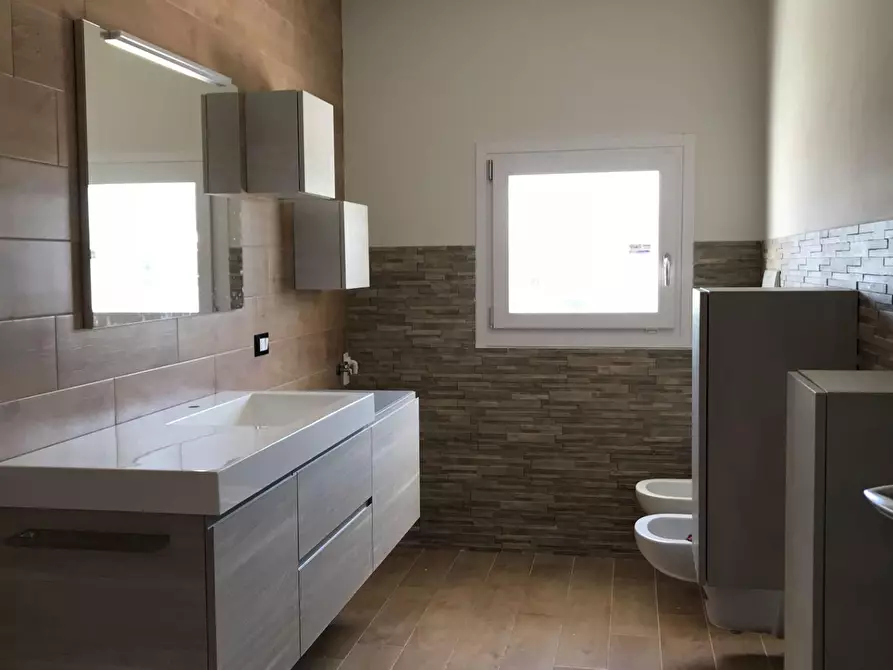 Immagine 14 di Villa in vendita  a Seravezza