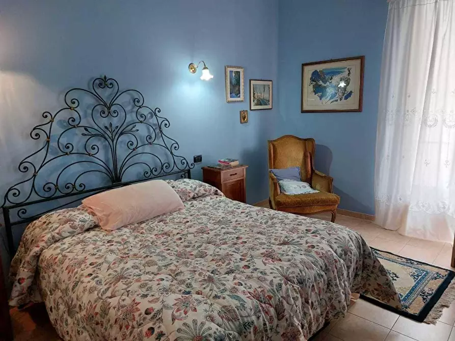 Immagine 25 di Appartamento in vendita  a Sarzana