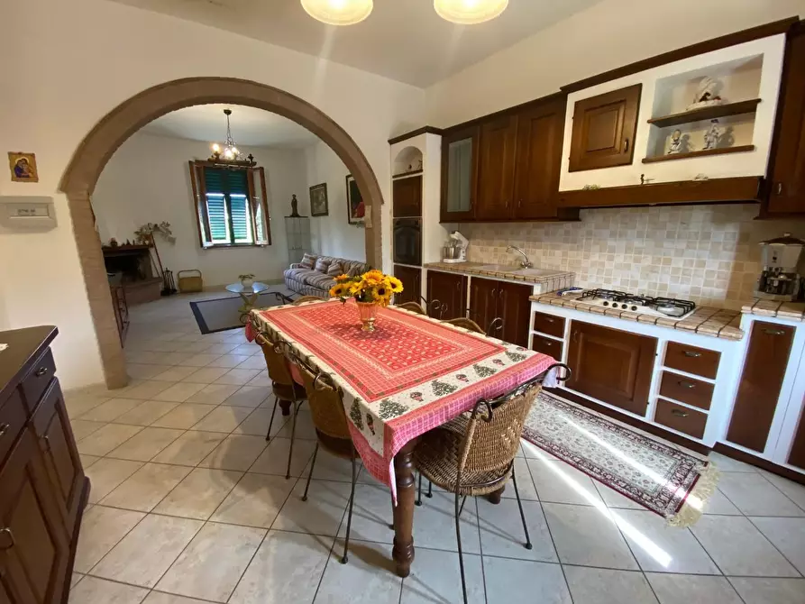 Immagine 27 di Villa in vendita  a San Miniato