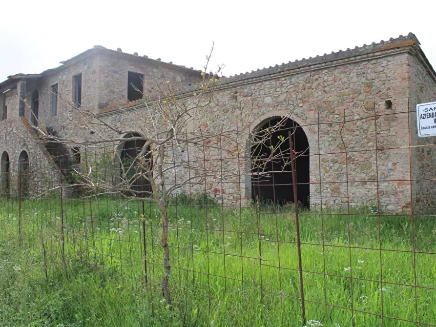 Immagine 28 di Casa colonica in vendita  a Terricciola