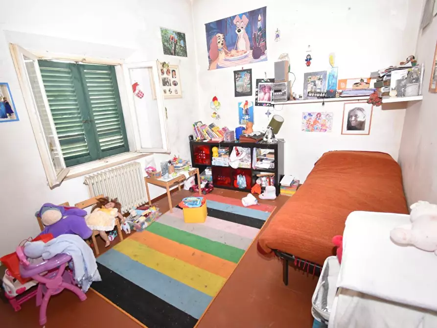 Immagine 57 di Villa in vendita  a Vecchiano