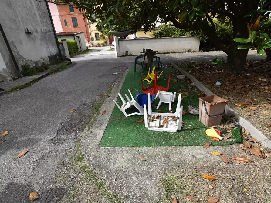 Immagine 28 di Villa in vendita  a Vecchiano