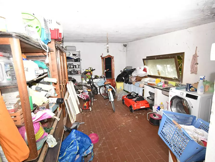 Immagine 44 di Villa in vendita  a Vecchiano