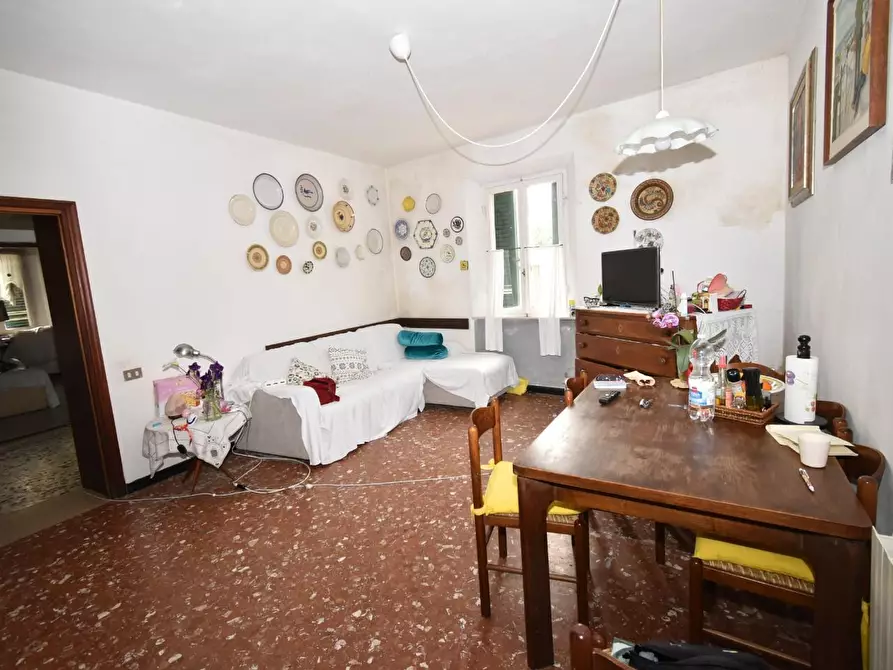Immagine 10 di Villa in vendita  a Vecchiano
