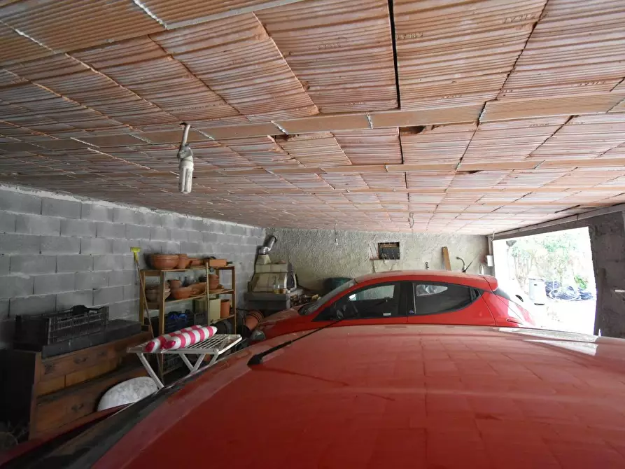 Immagine 42 di Villa in vendita  a Vecchiano