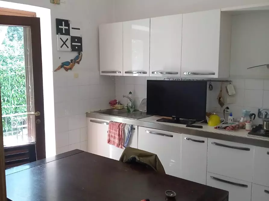 Immagine 9 di Casa bifamiliare in vendita  a Carrara