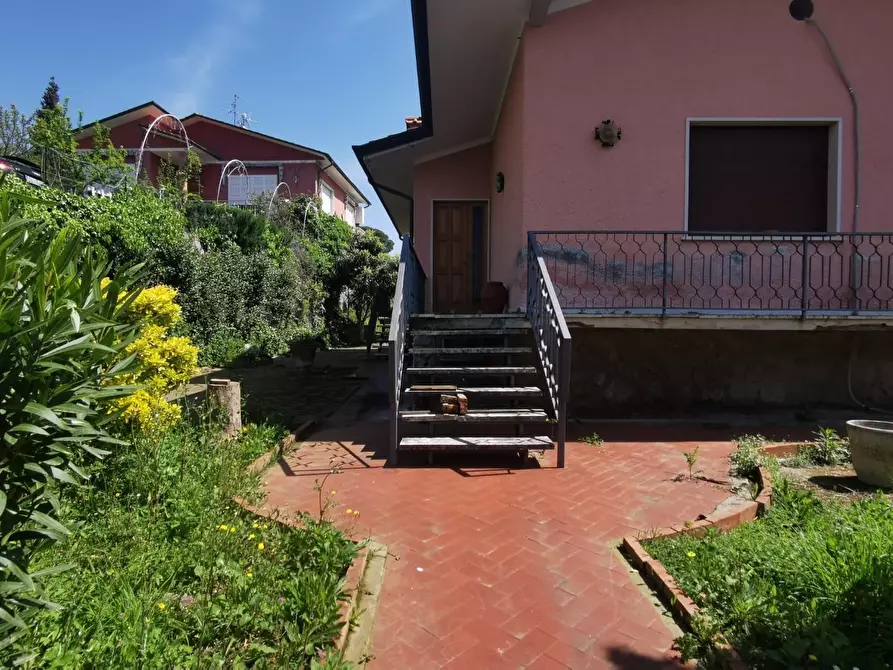 Immagine 46 di Casa indipendente in vendita  a Massarosa