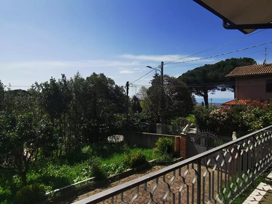 Immagine 22 di Casa indipendente in vendita  a Massarosa