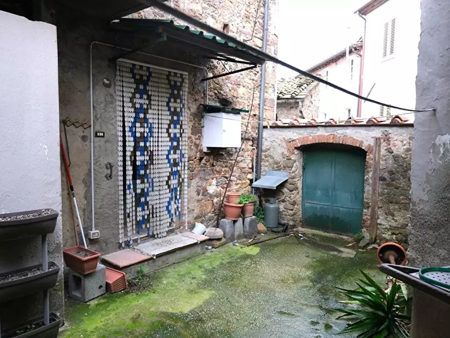 Immagine 34 di Terratetto in vendita  a Capannori