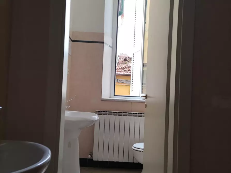 Immagine 8 di Appartamento in vendita  a Carrara