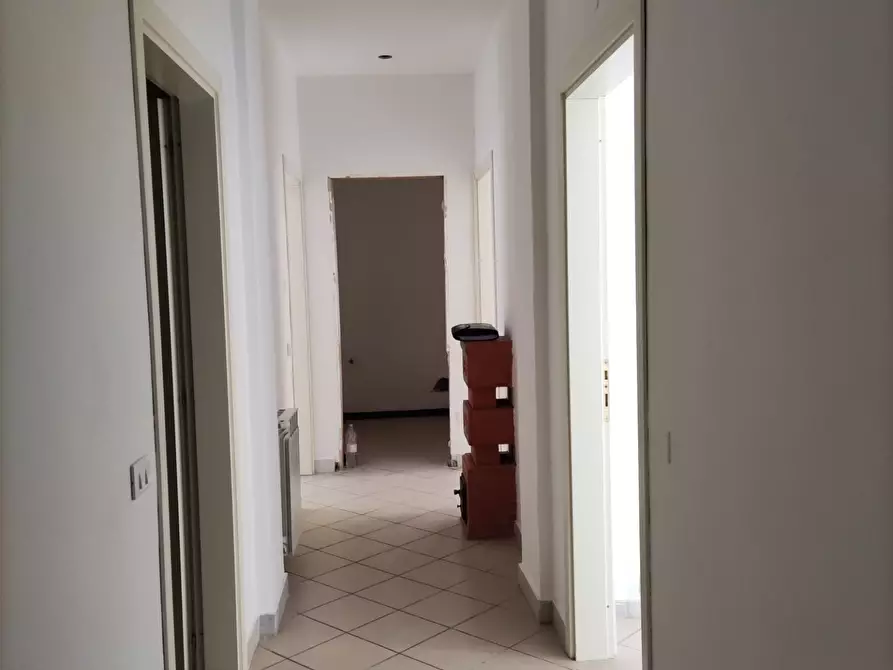 Immagine 12 di Appartamento in vendita  a Carrara