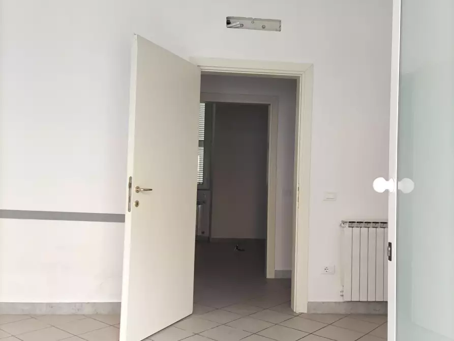 Immagine 14 di Appartamento in vendita  a Carrara