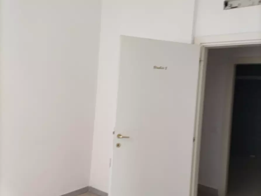 Immagine 5 di Appartamento in vendita  a Carrara