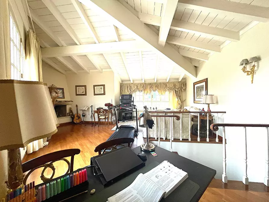 Immagine 19 di Villa in vendita  a Empoli