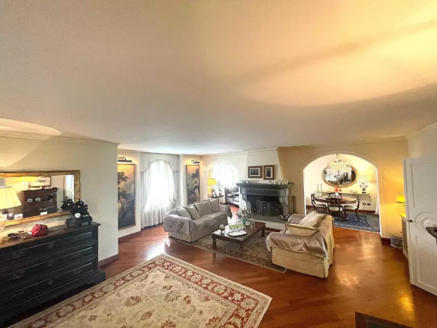 Immagine 12 di Villa in vendita  a Empoli