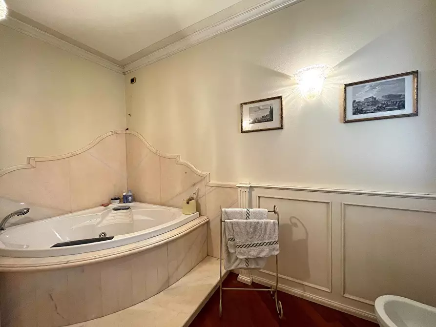 Immagine 24 di Villa in vendita  a Empoli