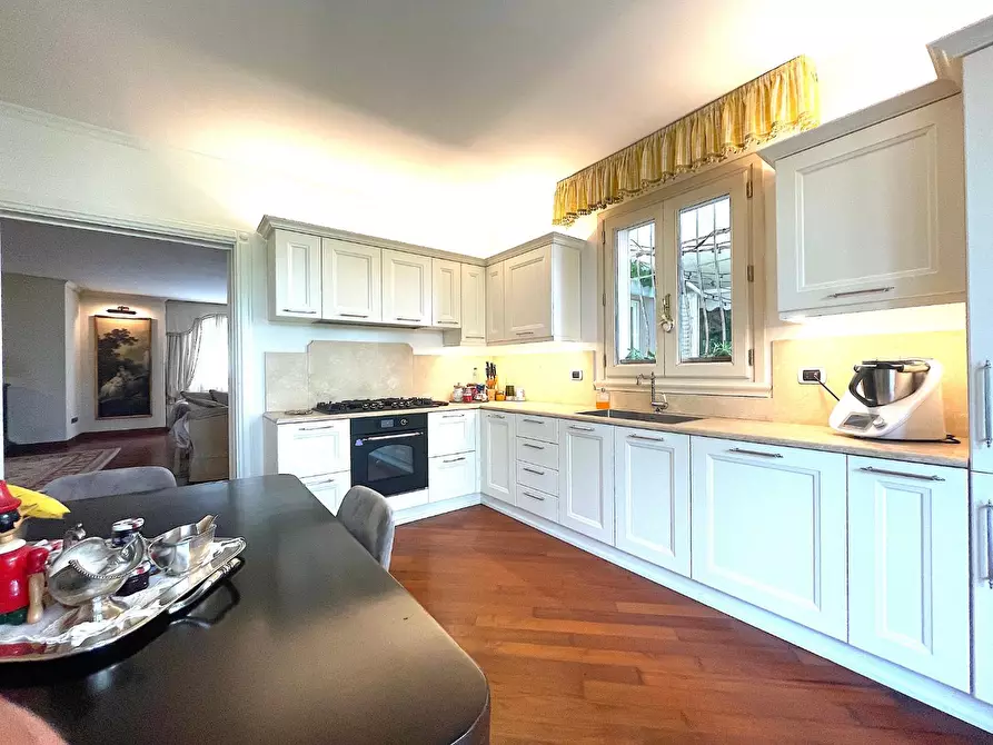 Immagine 8 di Villa in vendita  a Empoli