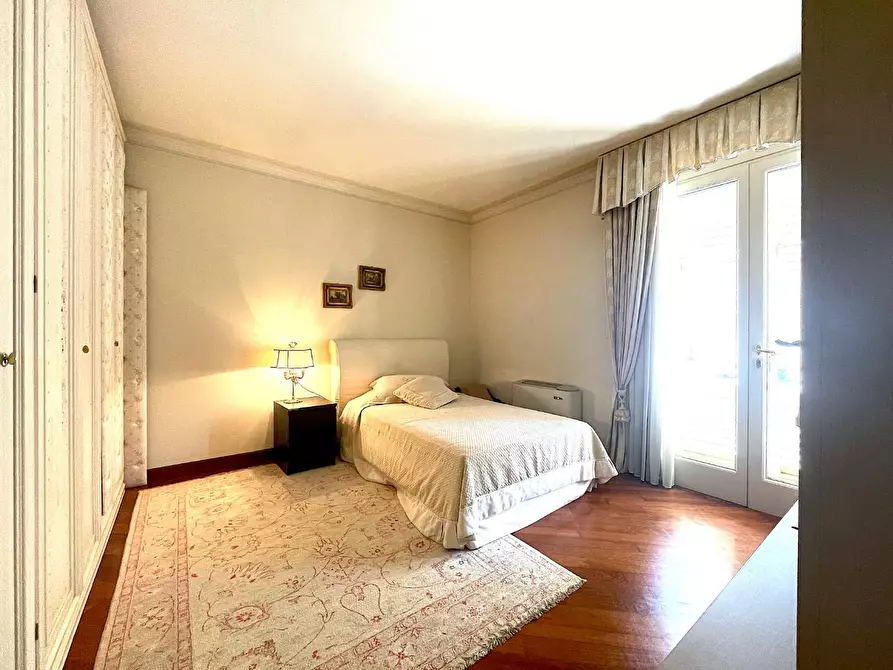 Immagine 18 di Villa in vendita  a Empoli