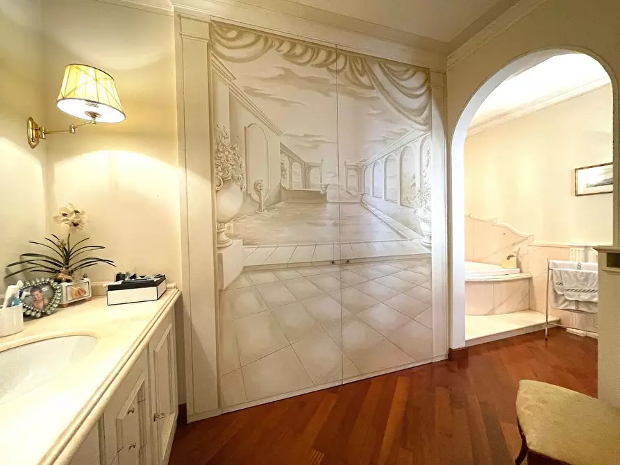 Immagine 23 di Villa in vendita  a Empoli