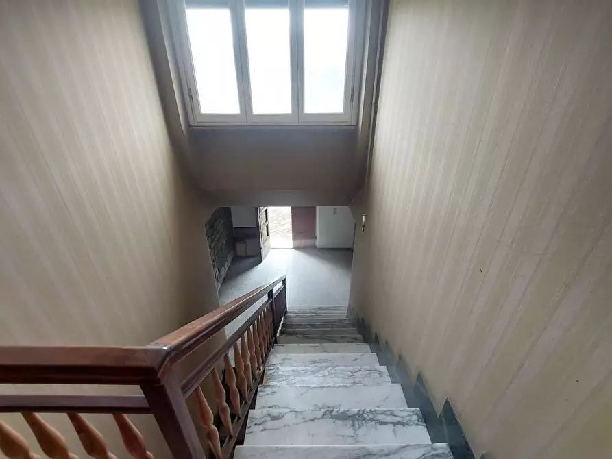 Immagine 20 di Villa in vendita  a Camaiore