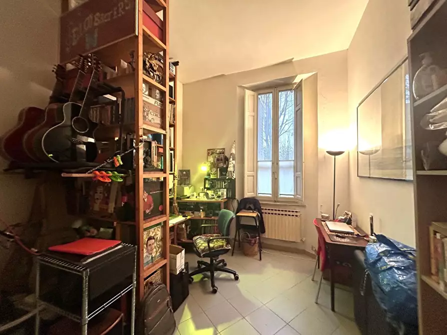 Immagine 2 di Appartamento in vendita  a Siena