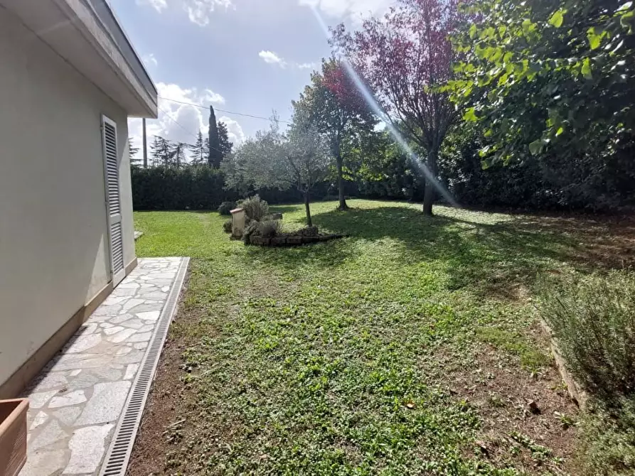 Immagine 29 di Villa in vendita  a Montelupo Fiorentino