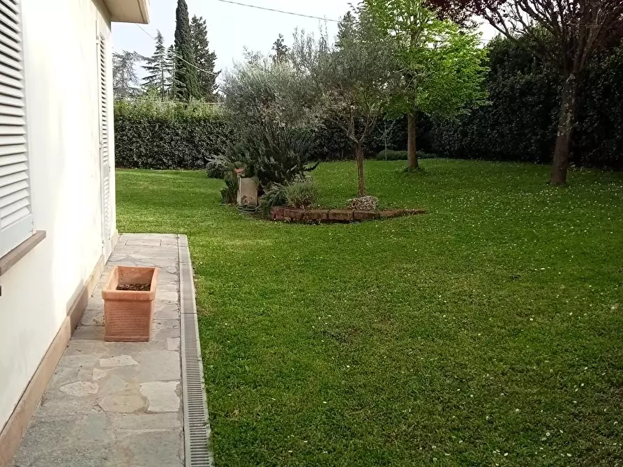 Immagine 10 di Villa in vendita  a Montelupo Fiorentino