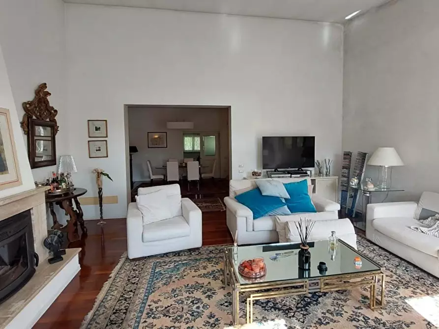 Immagine 19 di Villa in vendita  a Montelupo Fiorentino