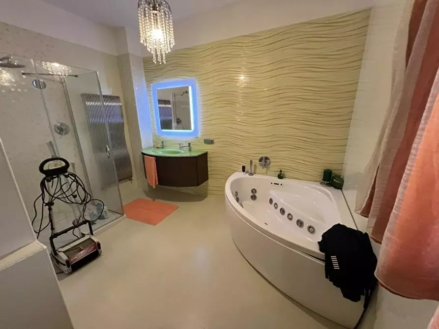 Immagine 22 di Villa in vendita  a San Vincenzo