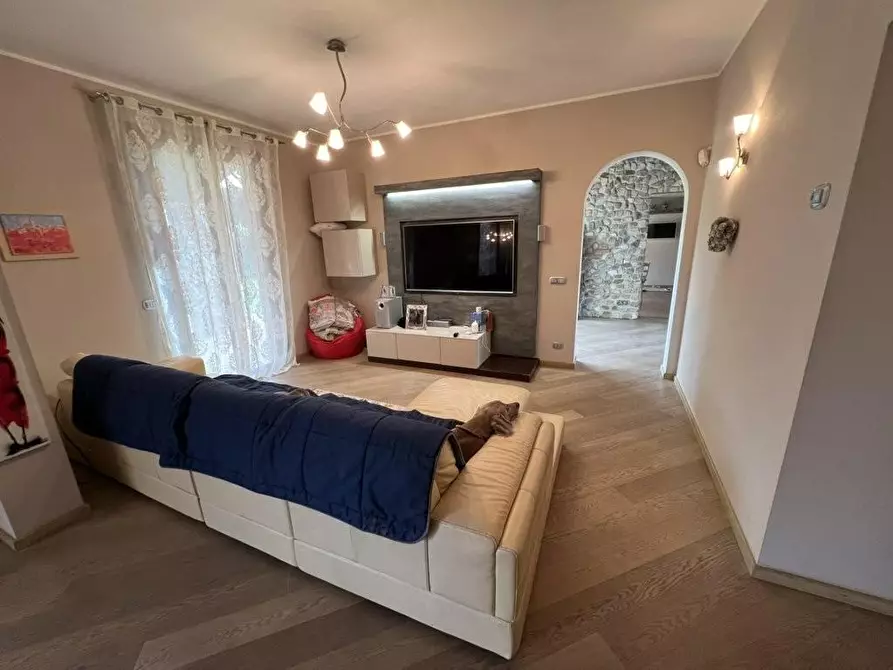 Immagine 13 di Villa in vendita  a San Vincenzo