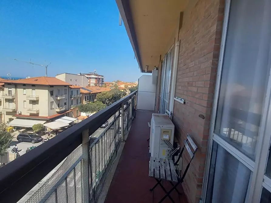 Immagine 8 di Appartamento in vendita  a Camaiore