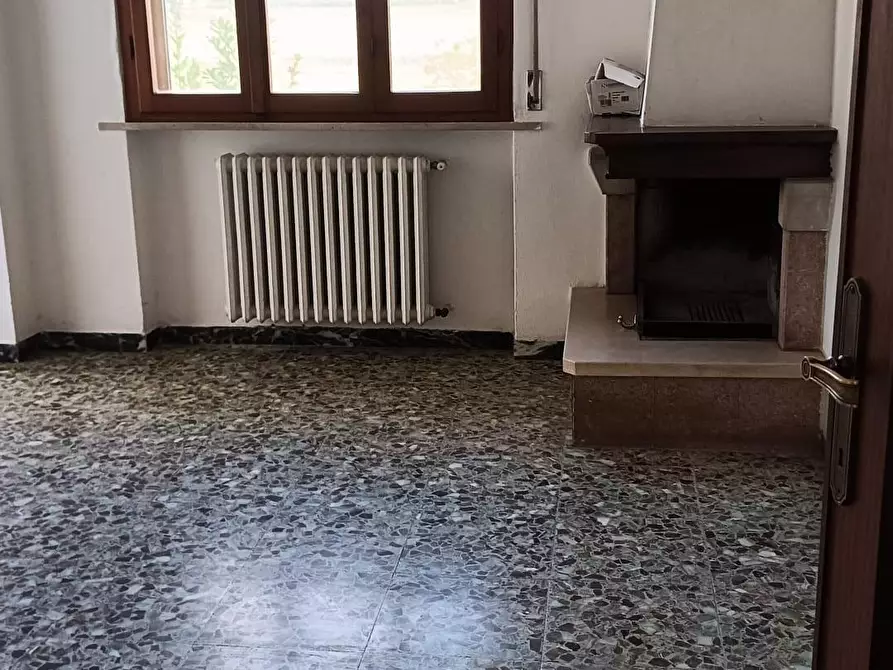 Immagine 5 di Casa bifamiliare in vendita  a San Giuliano Terme