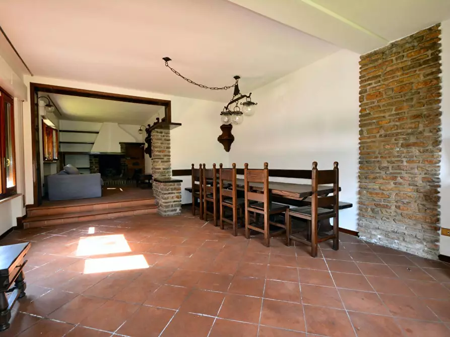 Immagine 16 di Villa in vendita  a Lucca