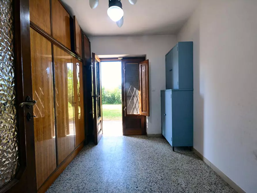Immagine 12 di Villa in vendita  a Lucca
